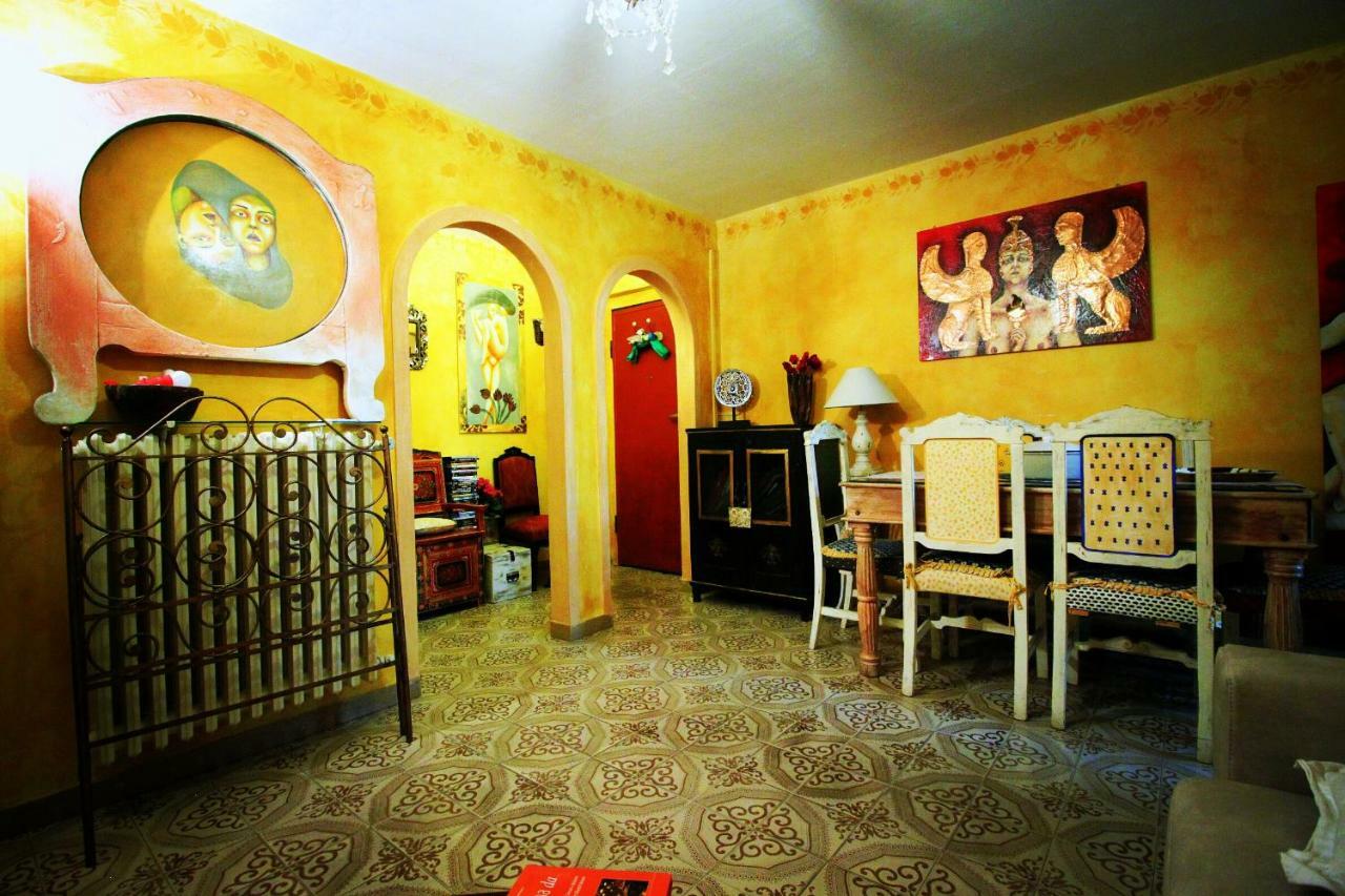 Hand Decorated House With Court フィレンツェ エクステリア 写真